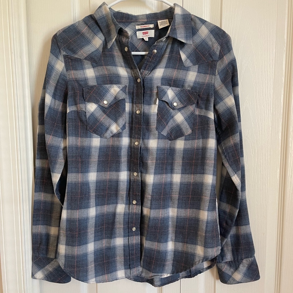 Levi’s tailored fit flannel